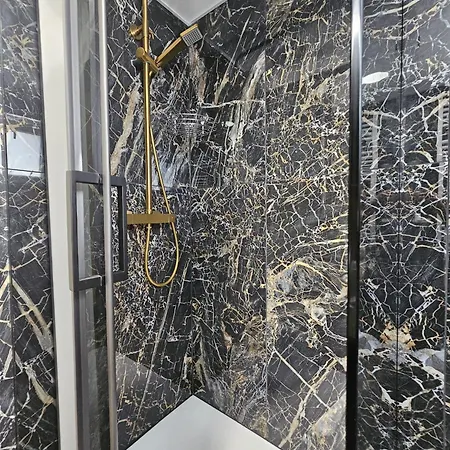 Kristin Affittacamere *